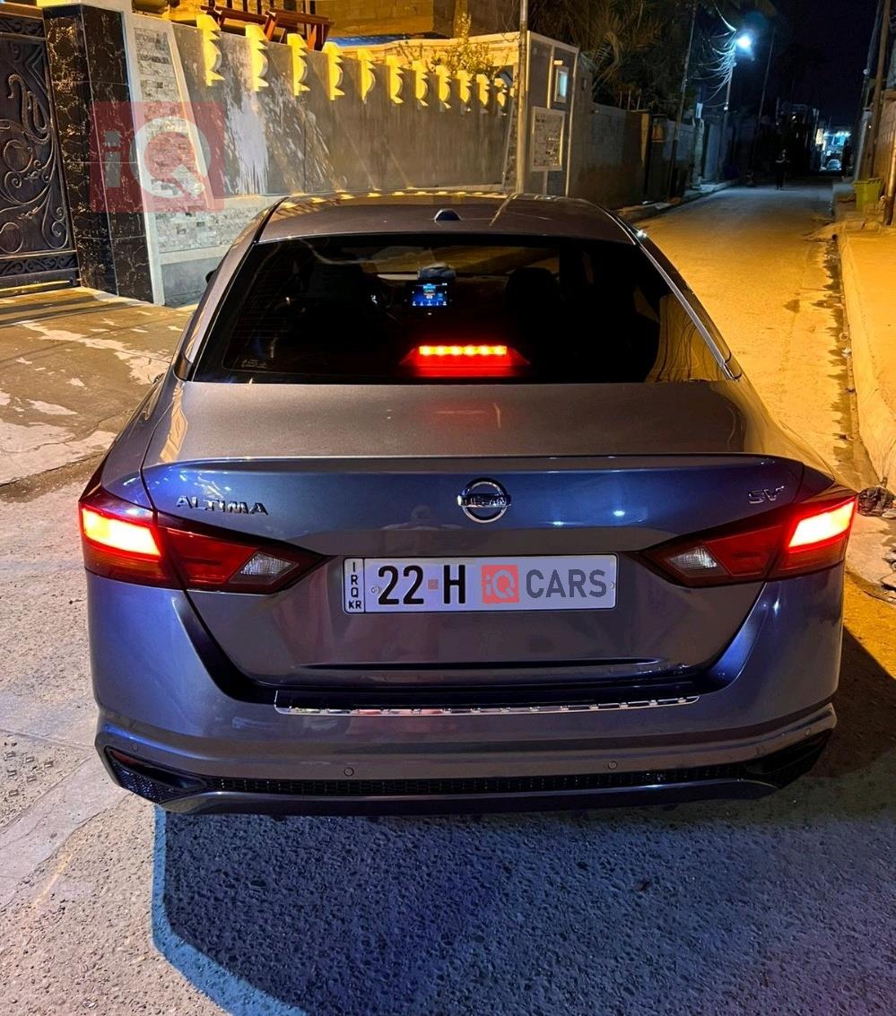 Nissan Altima